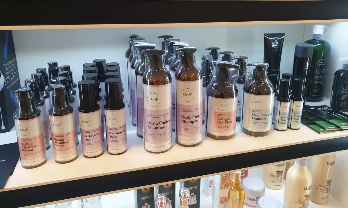 Product label printing for a coordinated bottle range